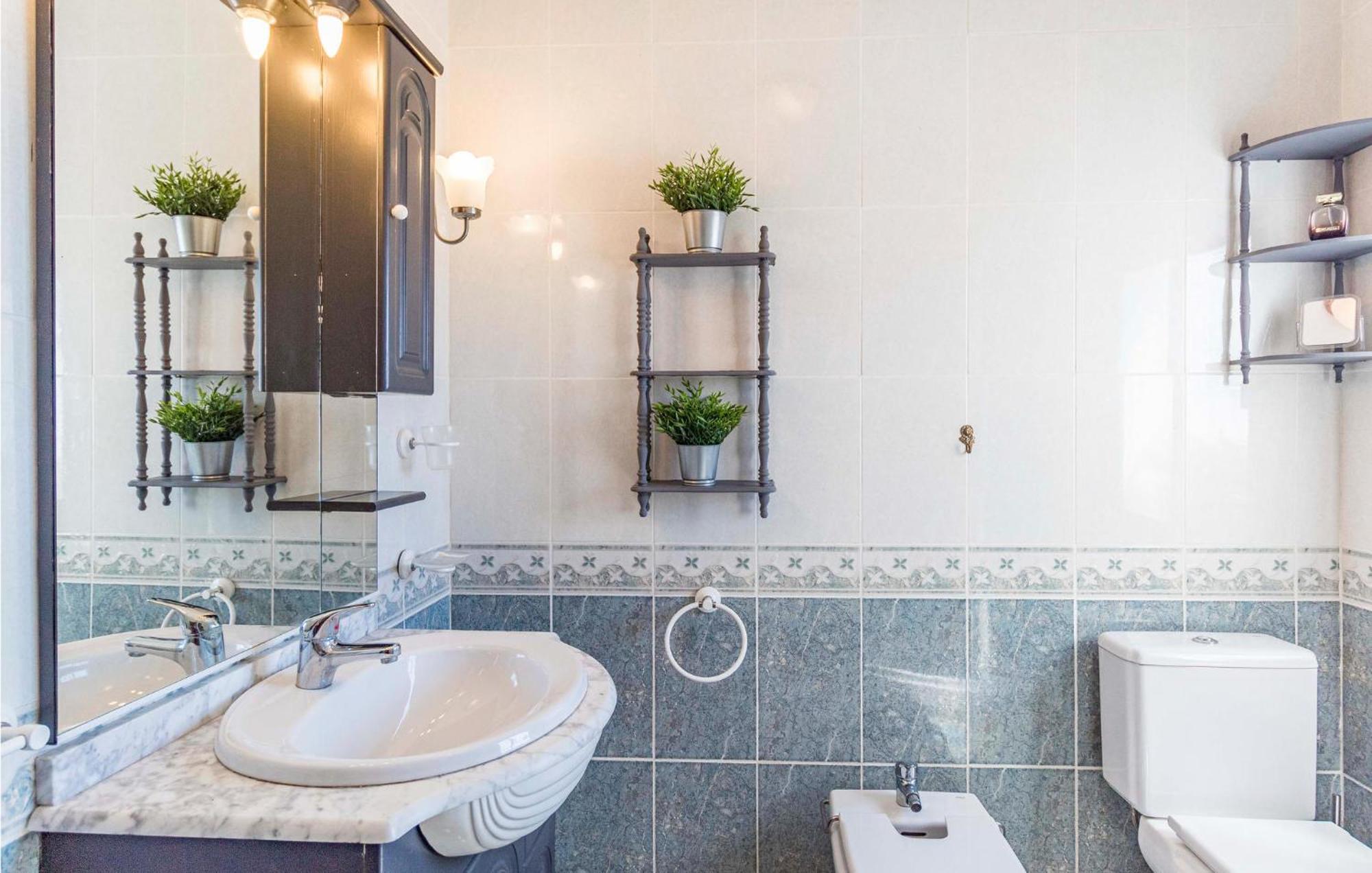Pet Friendly Home In Velilla-Taramay With Kitchen Kültér fotó